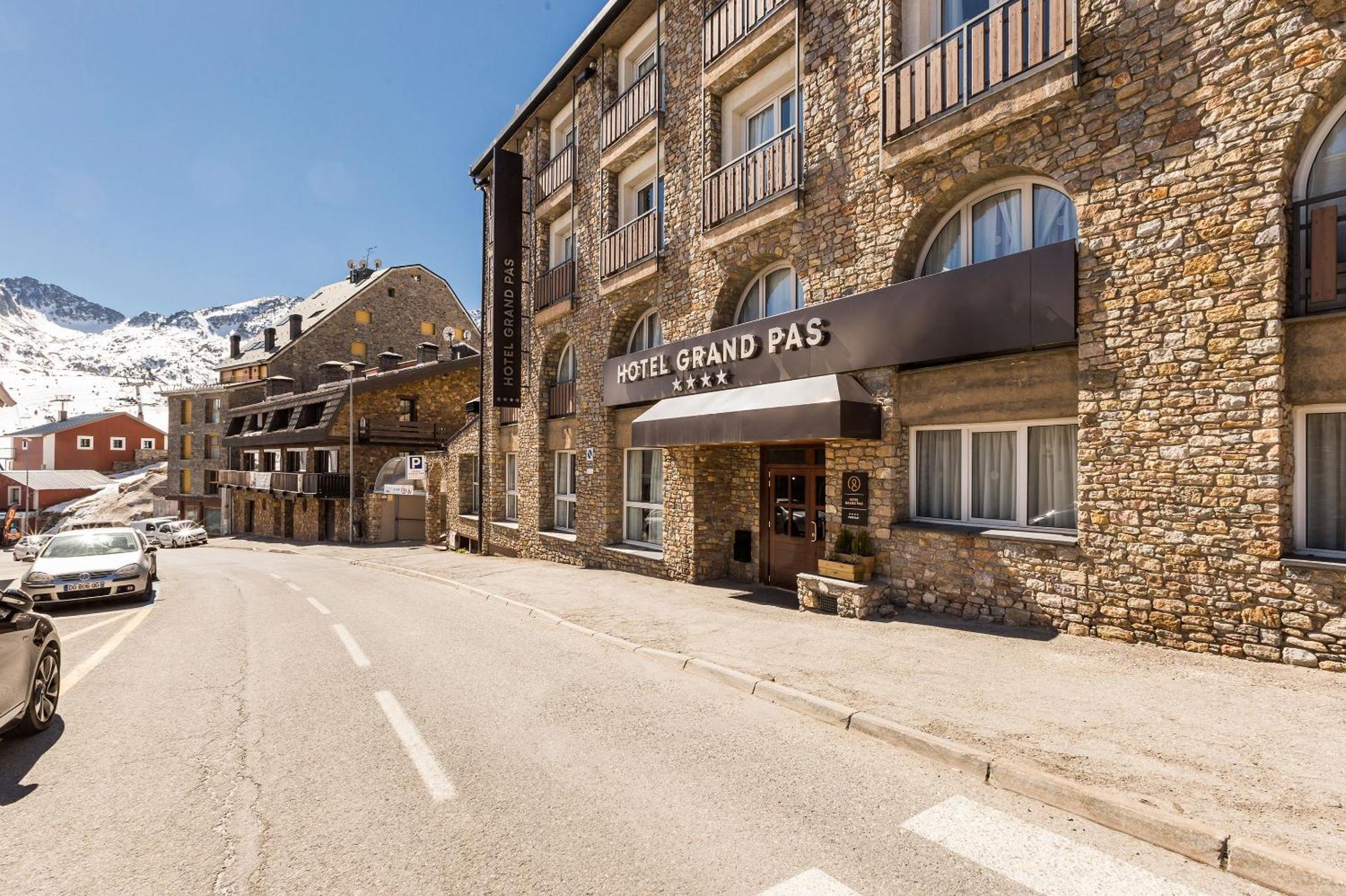Hotel Grand Pas Pas De La Casa Exterior foto